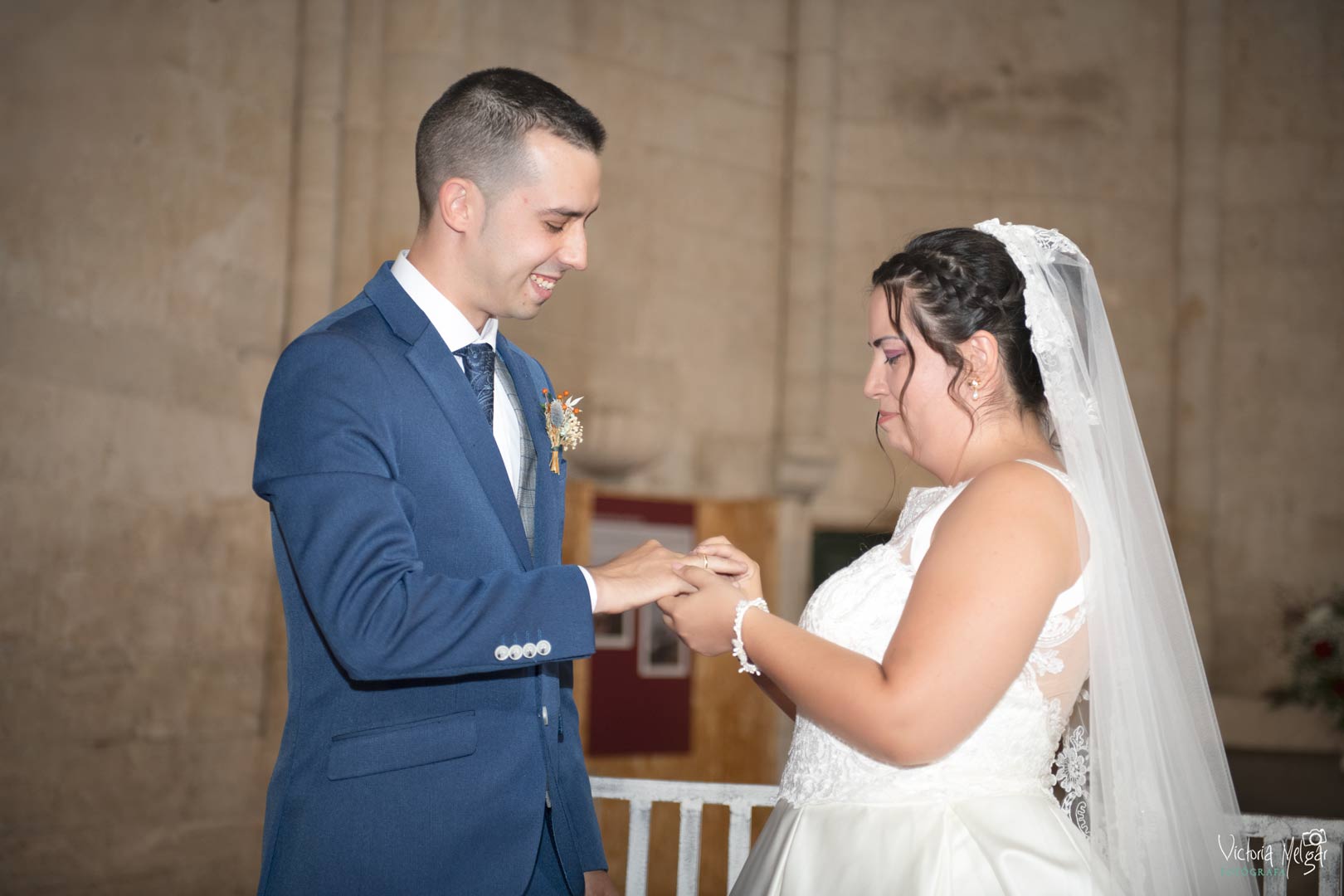 Cristina y Mario Boda victoria melgar reportajes de boda en Valladolid
