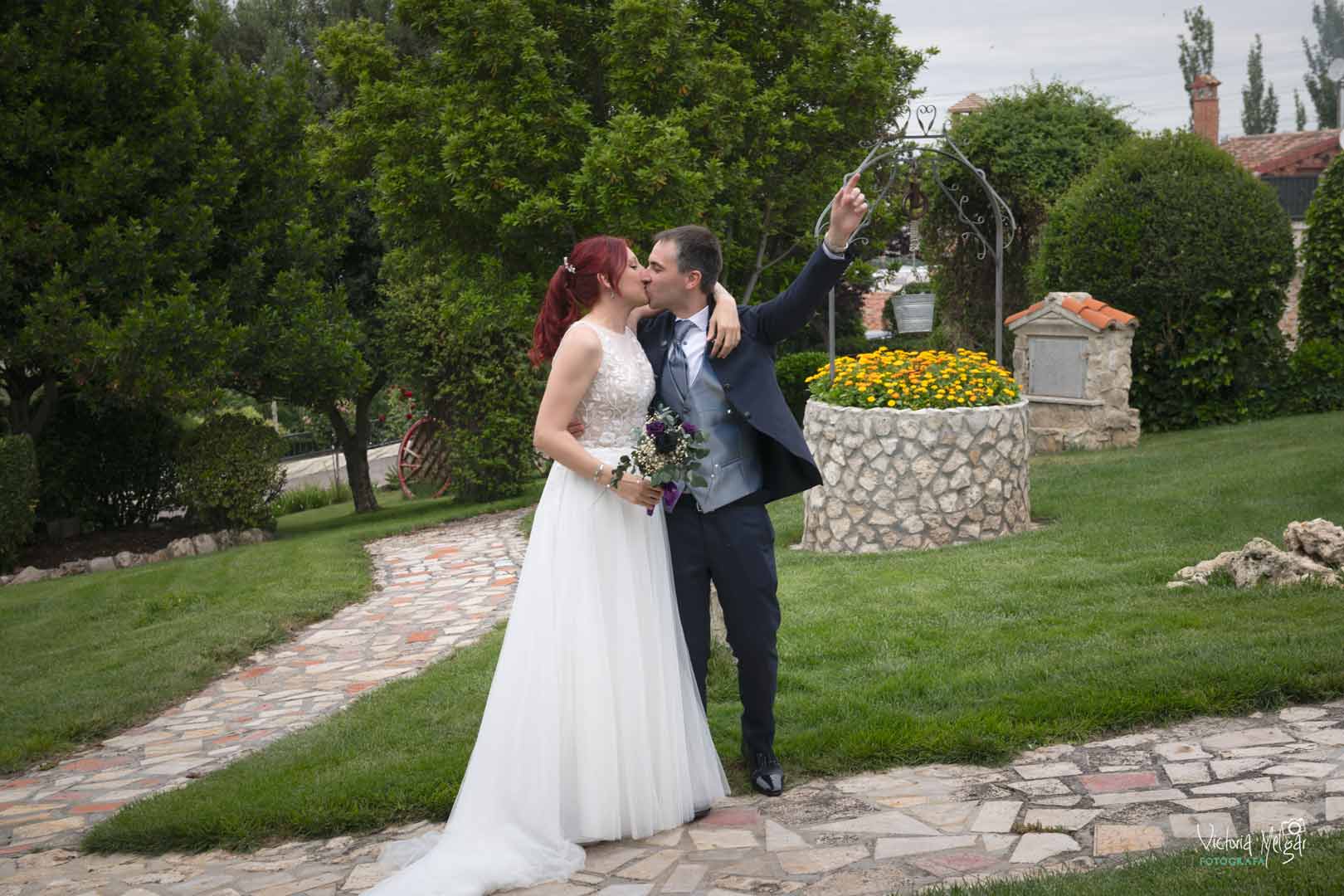 Cristina y Miguel Boda victoria melgar reportajes de boda en Valladolid