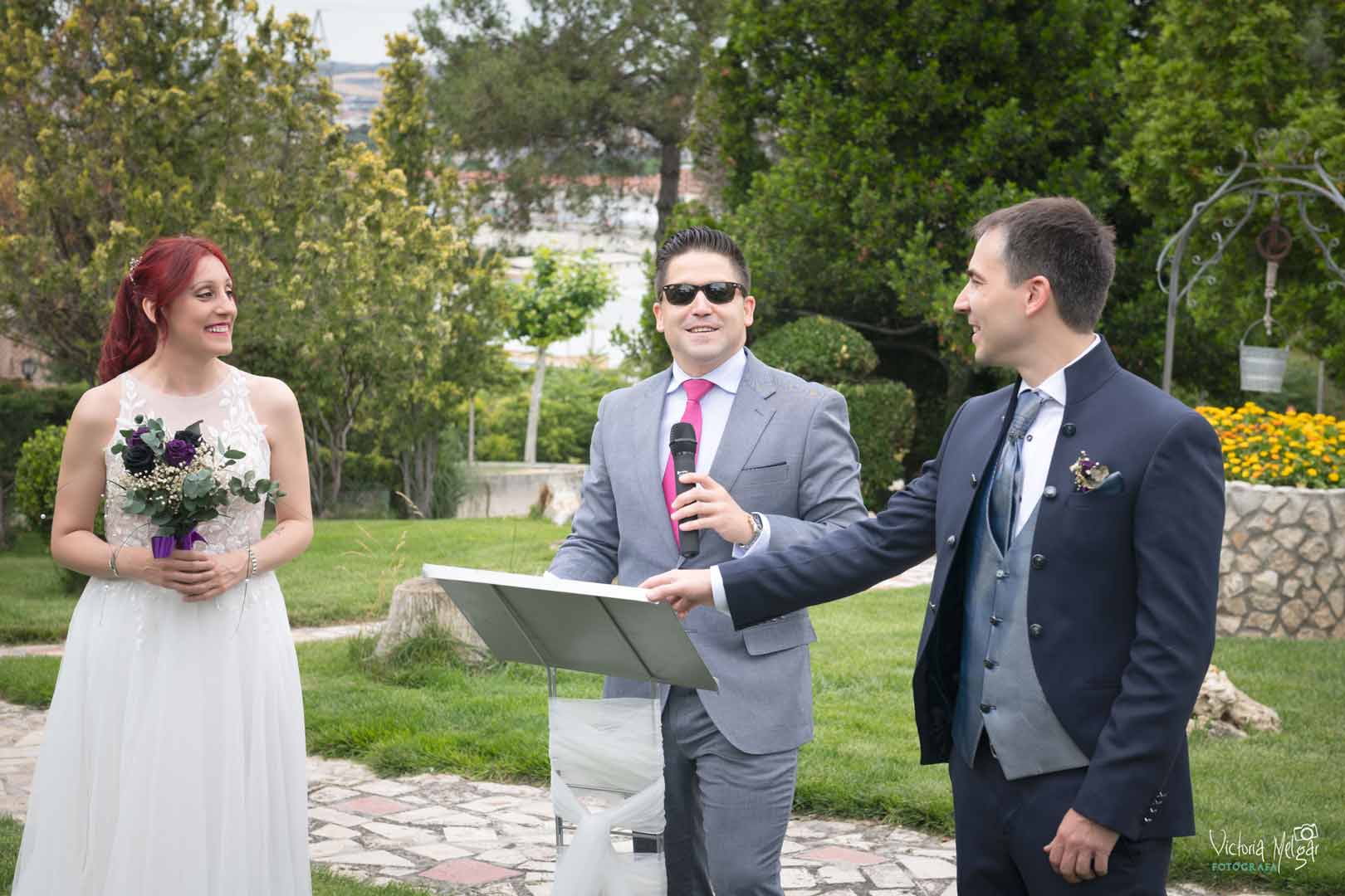 Cristina y Miguel Boda victoria melgar reportajes de boda en Valladolid