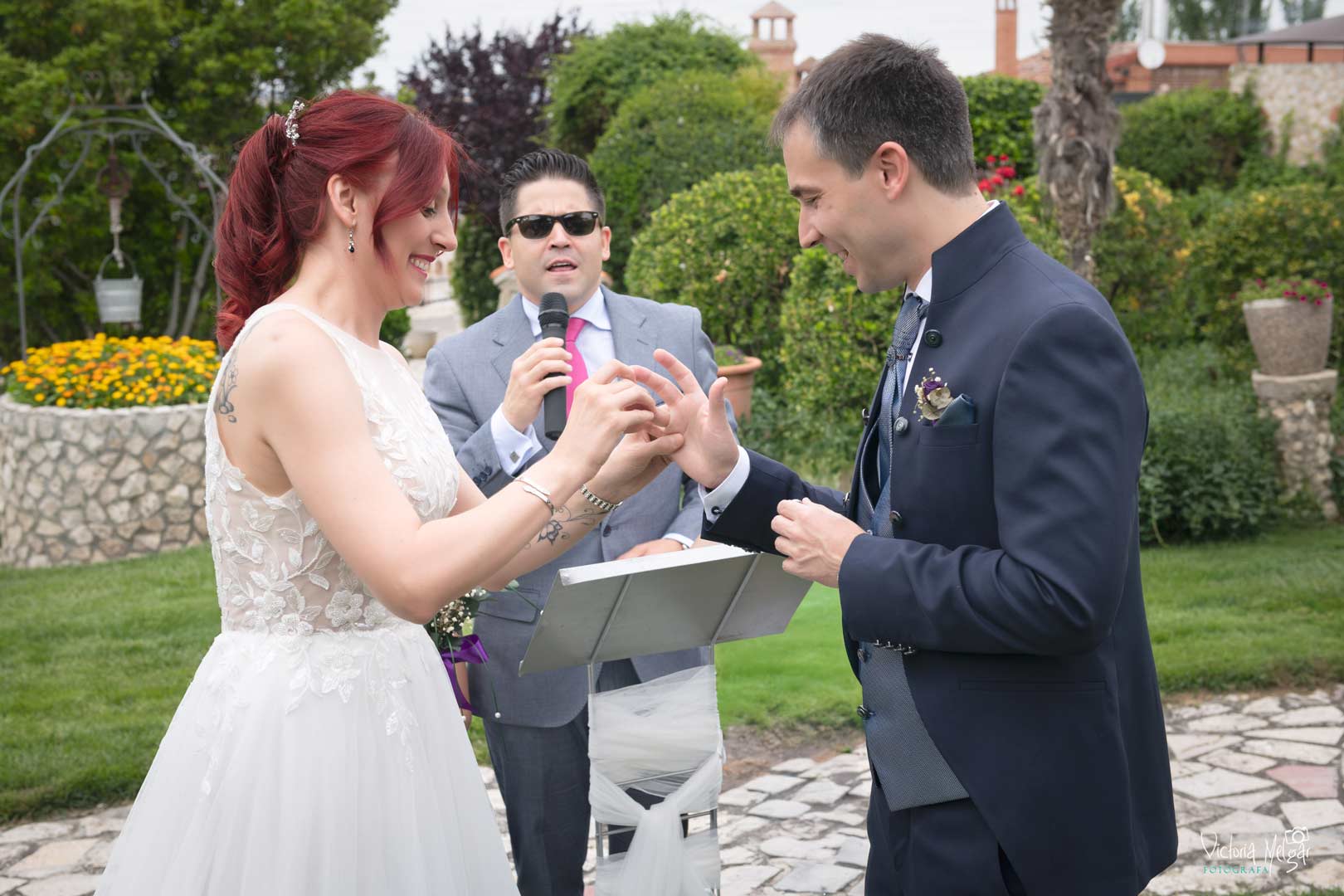 Cristina y Miguel Boda victoria melgar reportajes de boda en Valladolid